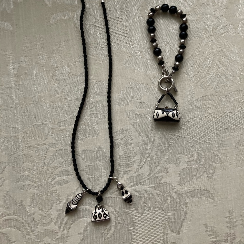 Black & White Purse & Shoe necklace/bracelet set